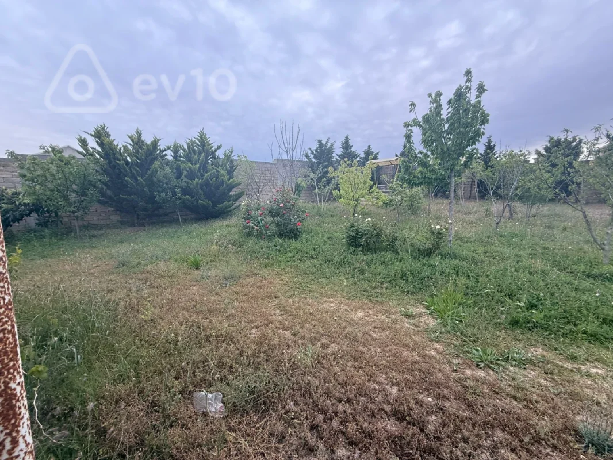Satılır 1 otaqlı həyət evi 60 m²