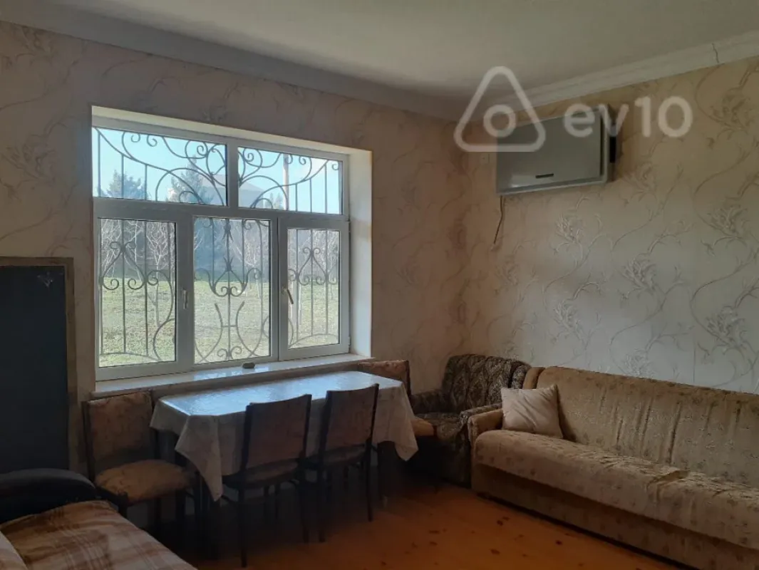 Satılır 1 otaqlı həyət evi 60 m²