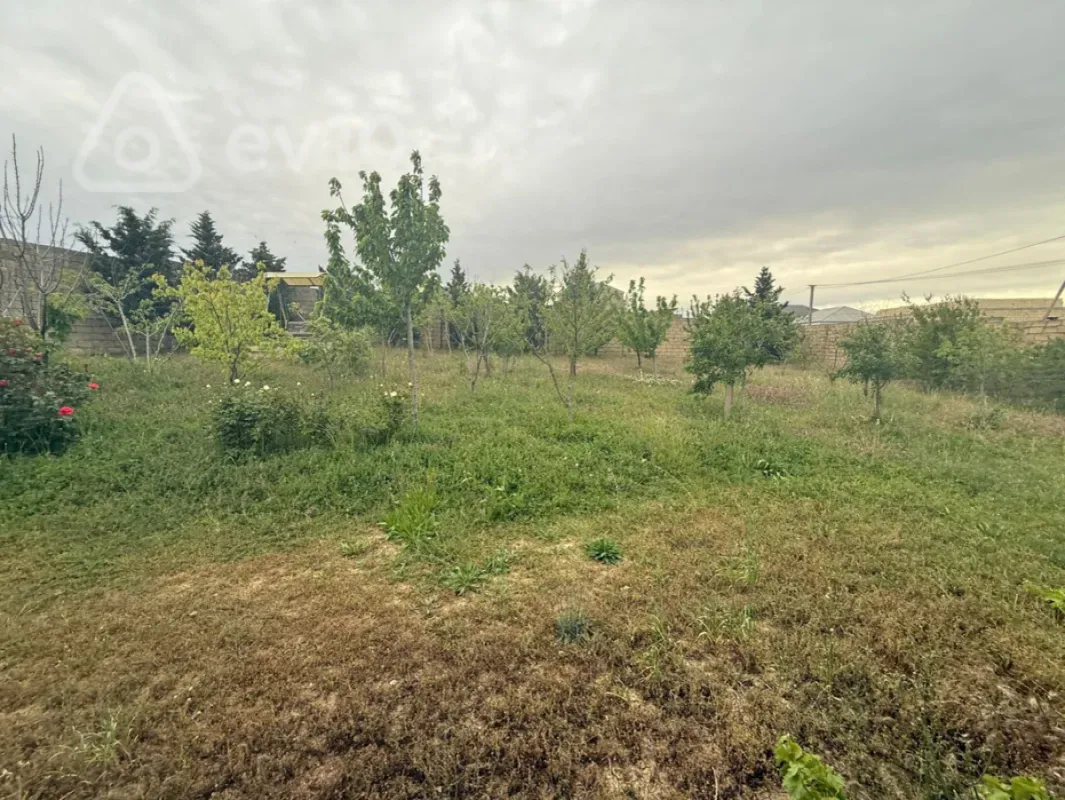 Satılır 1 otaqlı həyət evi 60 m²