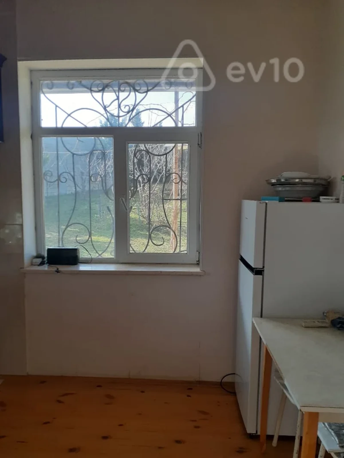 Satılır 1 otaqlı həyət evi 60 m²