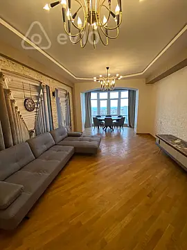 Kirayə verilir 3 otaqlı yeni tikili 160 m²