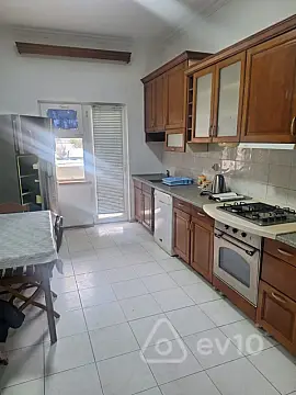 Kirayə verilir 3 otaqlı yeni tikili 125 m²
