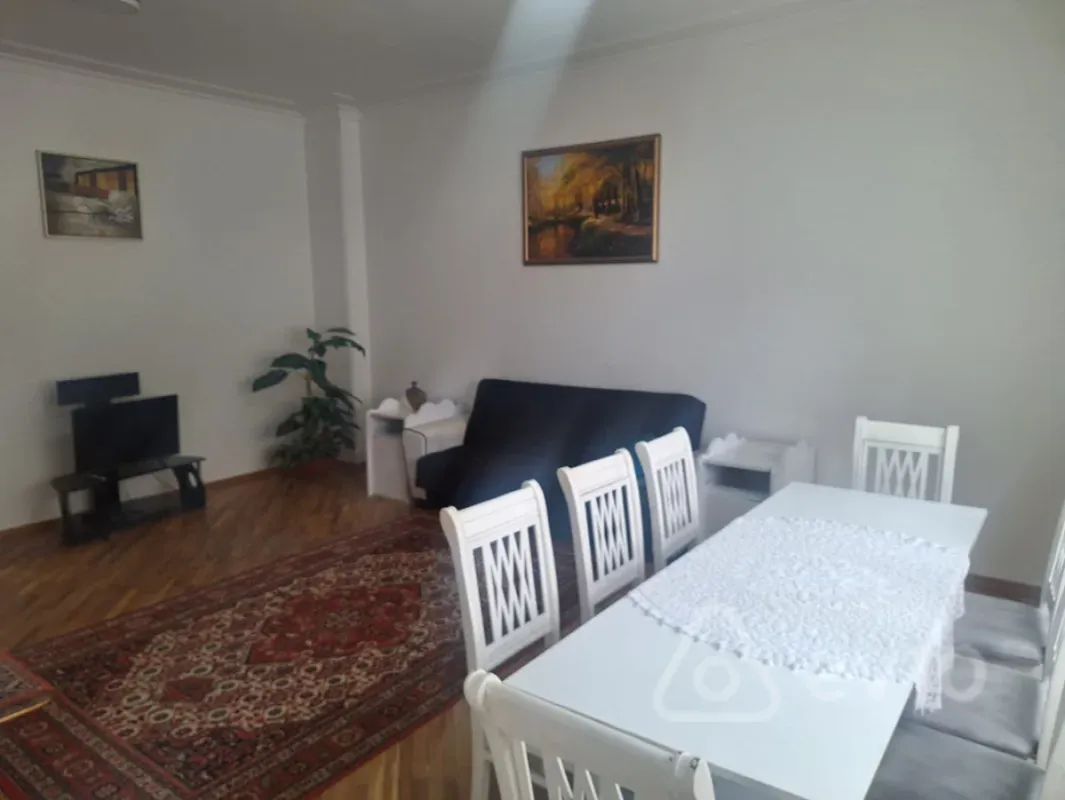 Kirayə verilir 3 otaqlı yeni tikili 125 m²