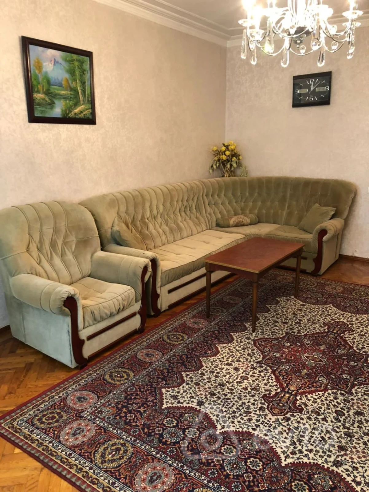 Kirayə verilir 2 otaqlı köhnə tikili 55 m²