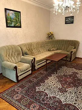 Kirayə verilir 2 otaqlı köhnə tikili 55 m²