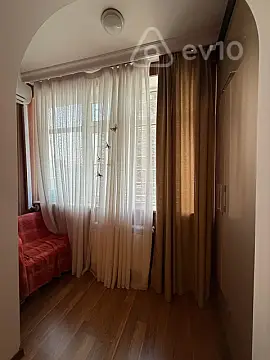 Kirayə verilir 3 otaqlı köhnə tikili 92 m²