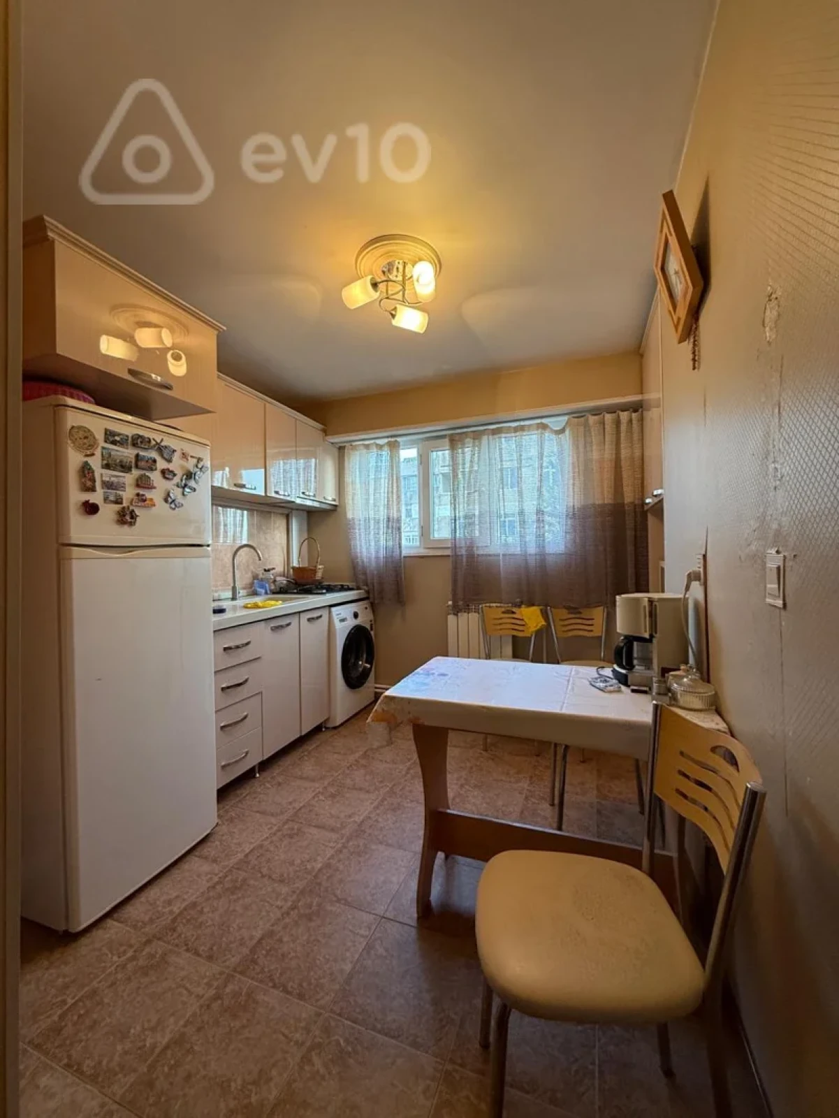 Kirayə verilir 3 otaqlı köhnə tikili 92 m²