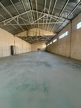 Kirayə verilir mənzil 980 m²