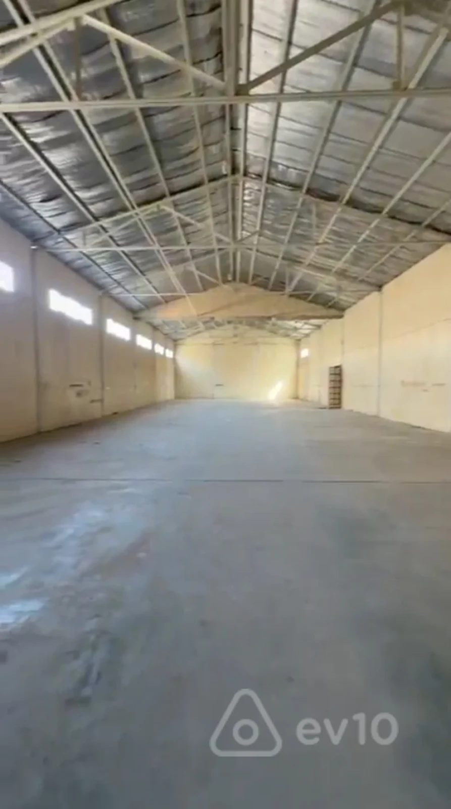 Kirayə verilir mənzil 980 m²