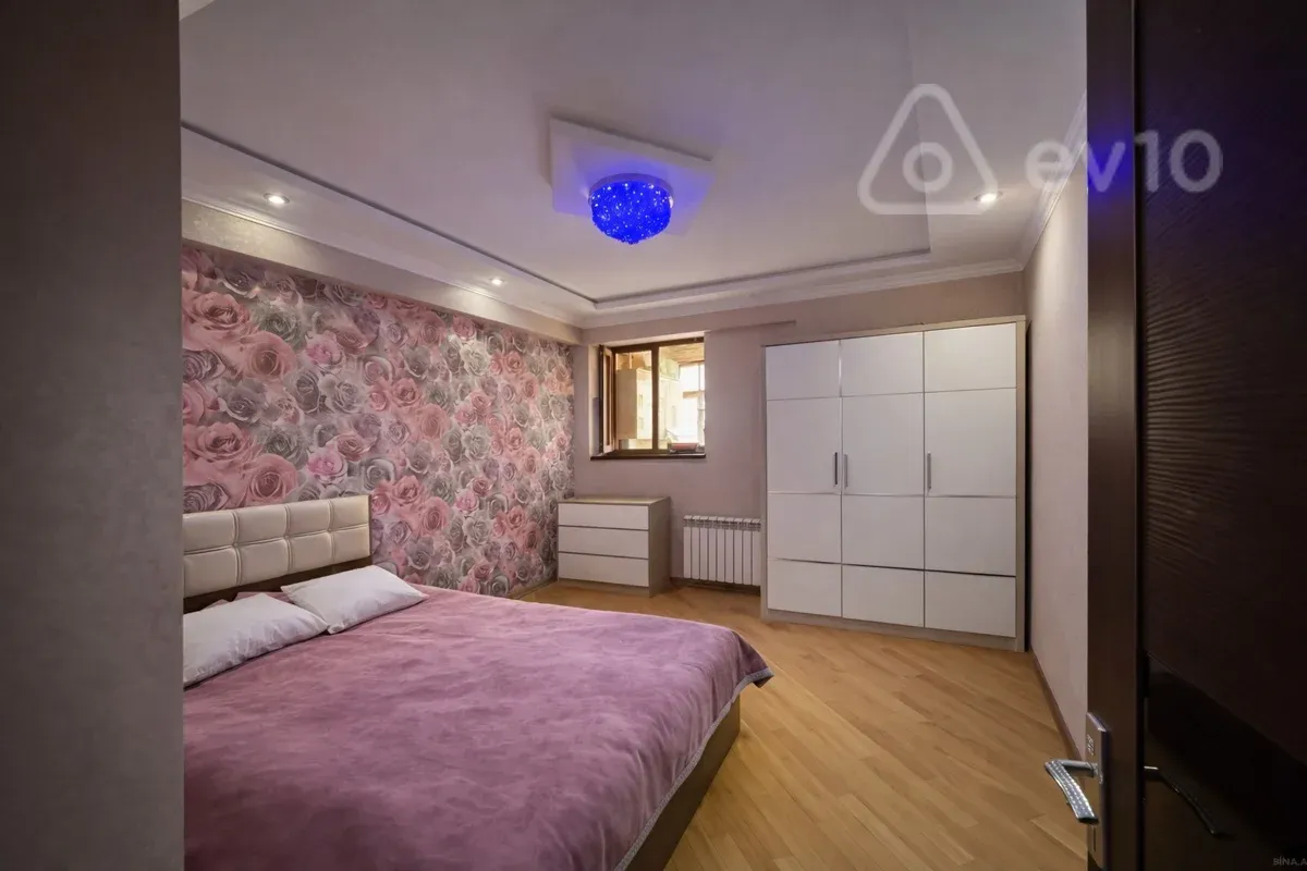 Satılır 2 otaqlı yeni tikili 60 m²