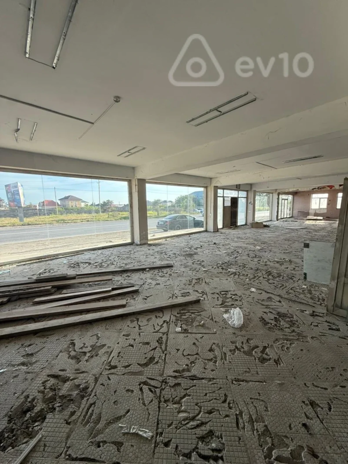 Satılır mənzil 1530 m²