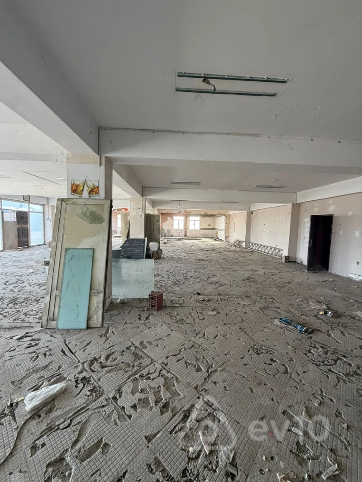 Satılır mənzil 1530 m²