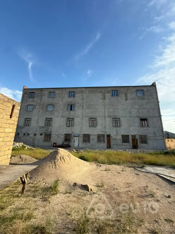 Satılır mənzil 1530 m²