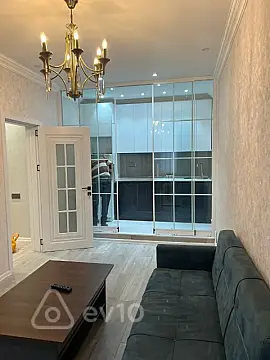 Kirayə verilir 2 otaqlı yeni tikili 53 m²