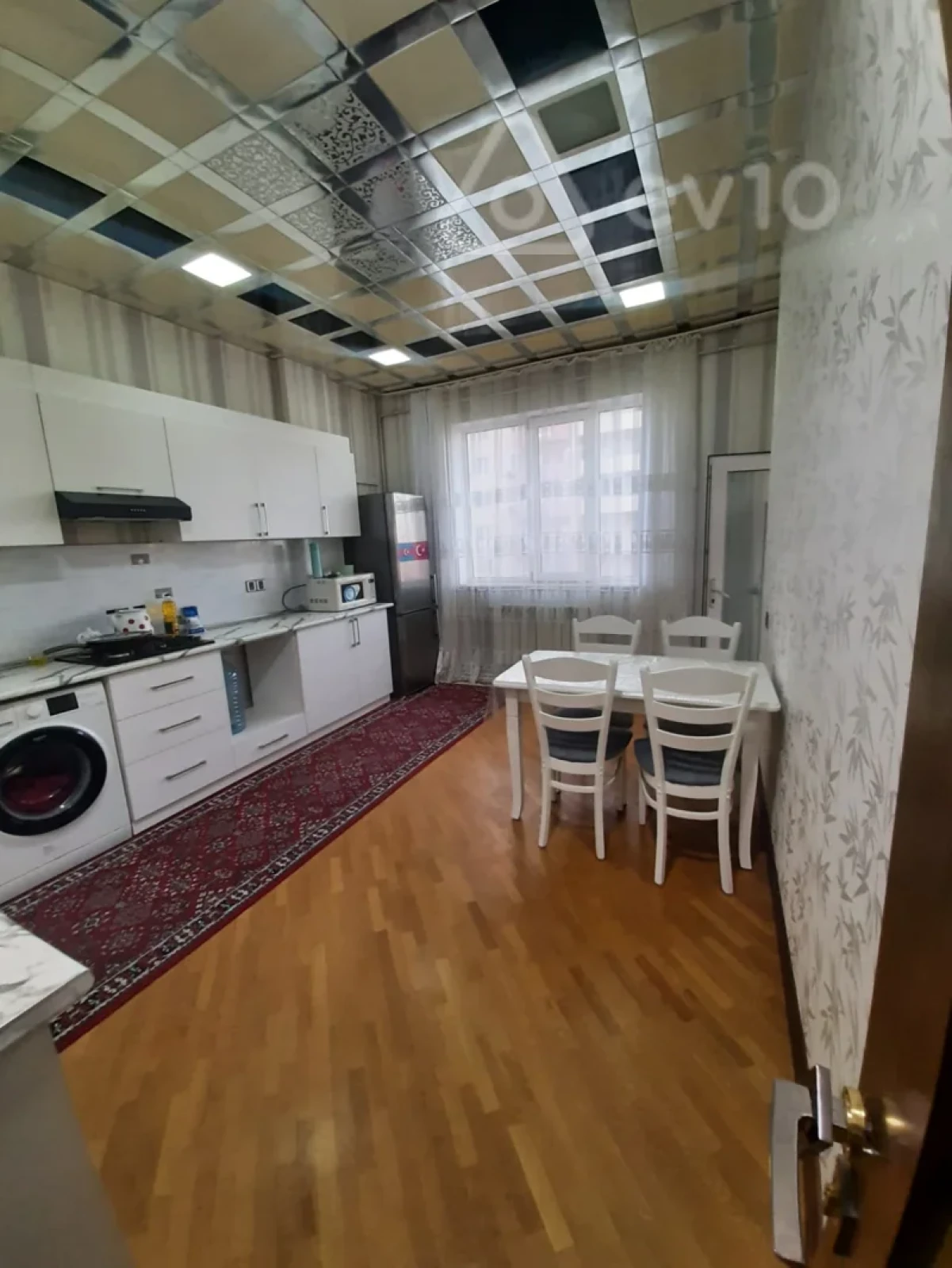 Kirayə verilir 3 otaqlı yeni tikili 130 m²