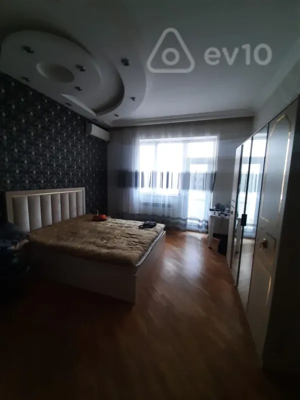 Kirayə verilir 3 otaqlı yeni tikili 130 m²