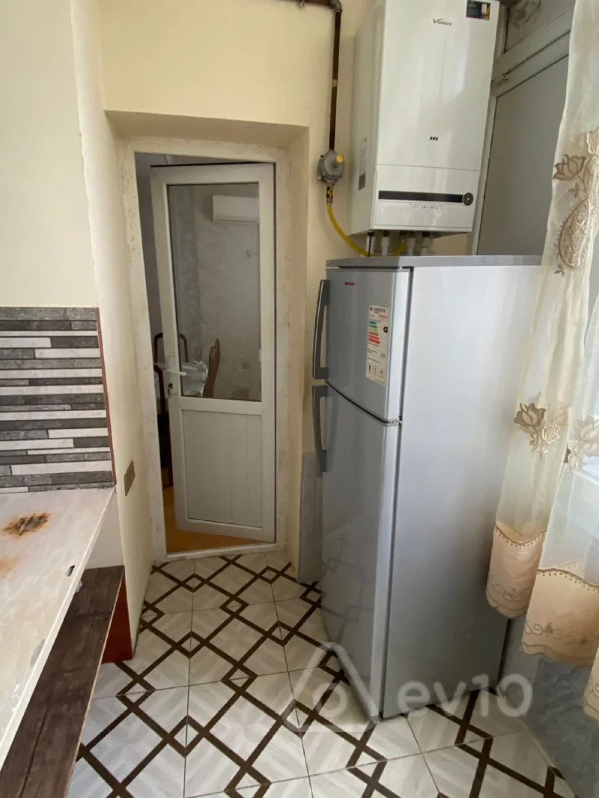 Kirayə verilir 2 otaqlı yeni tikili 80 m²