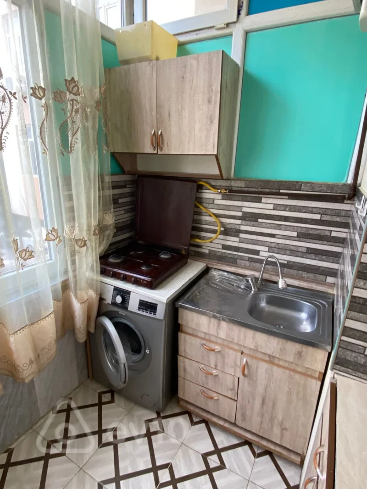 Kirayə verilir 2 otaqlı yeni tikili 80 m²