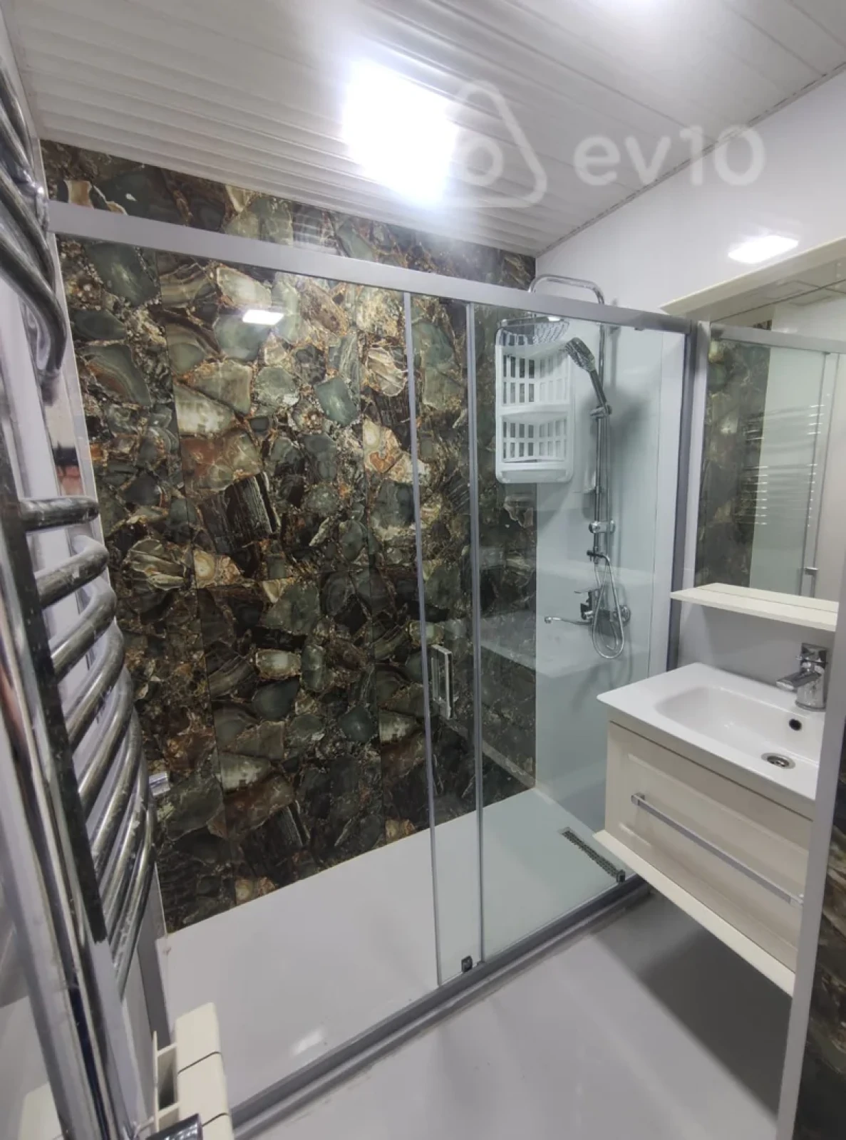 Kirayə verilir 3 otaqlı köhnə tikili 75 m²