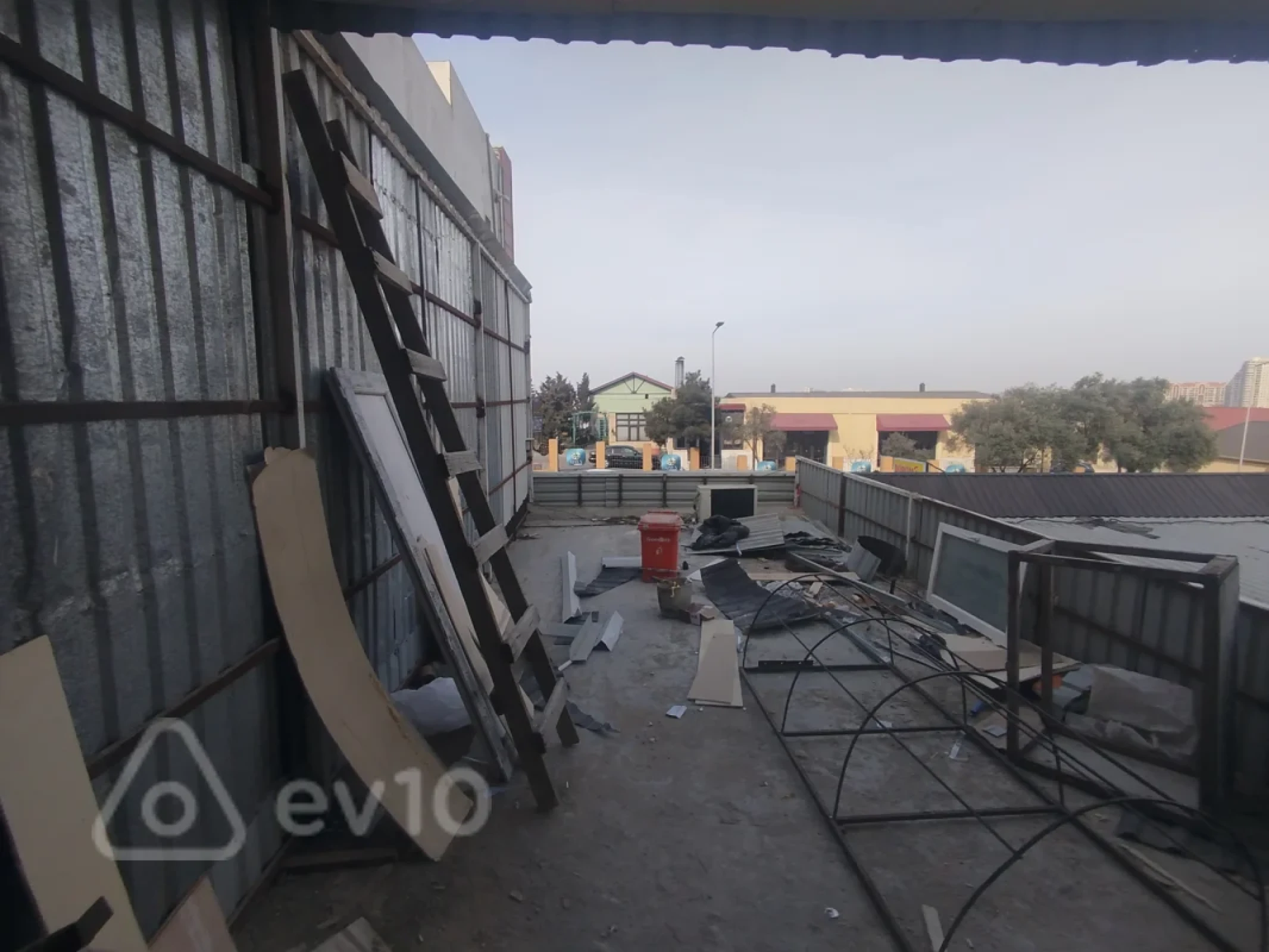 Satılır mənzil 45 m²