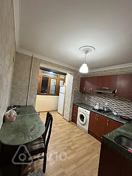 Kirayə verilir 3 otaqlı köhnə tikili 80 m²
