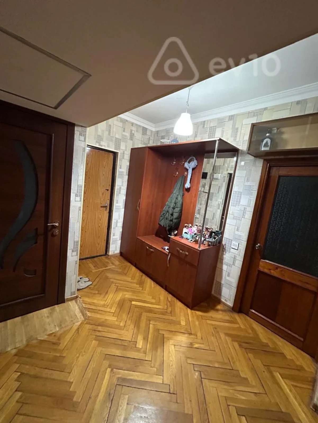 Kirayə verilir 3 otaqlı köhnə tikili 80 m²