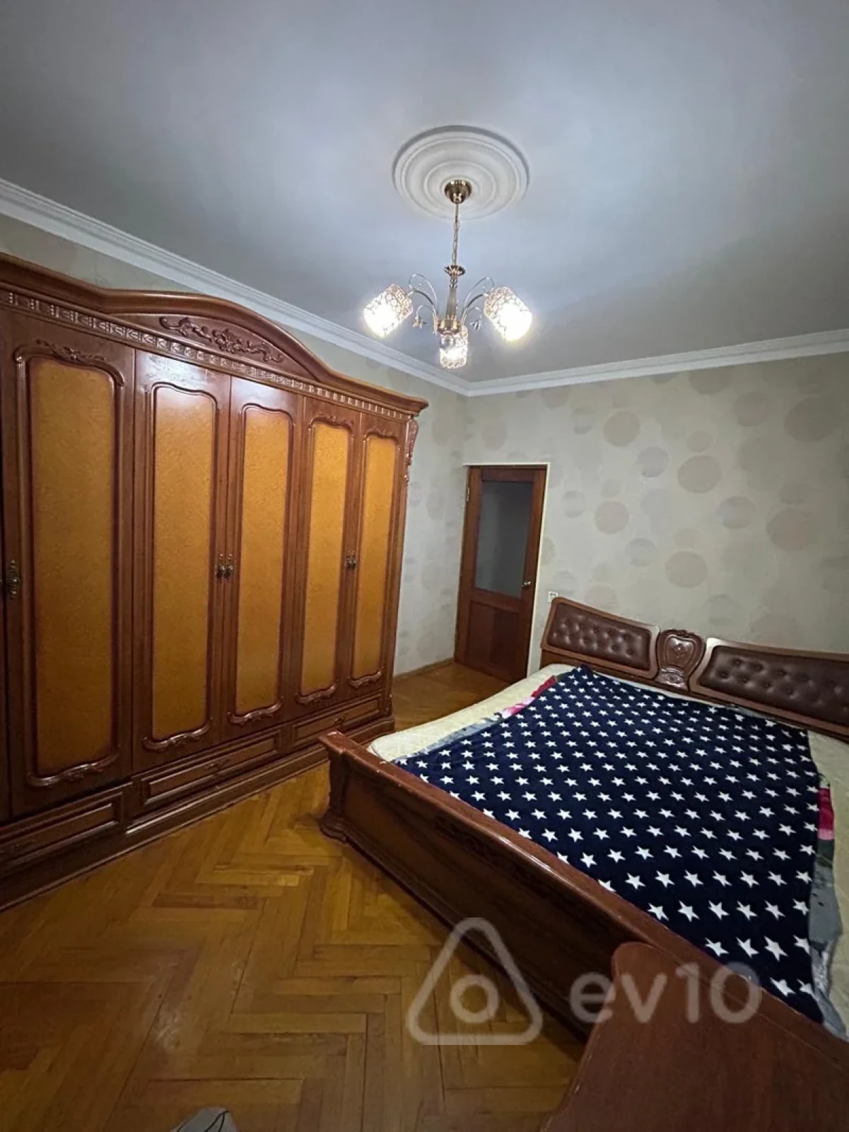 Kirayə verilir 3 otaqlı köhnə tikili 80 m²