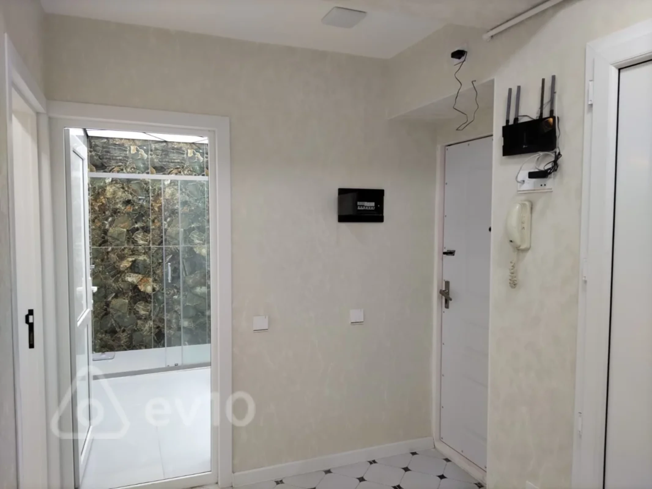 Kirayə verilir 2 otaqlı yeni tikili 70 m²