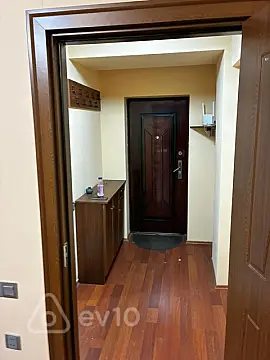 Kirayə verilir 1 otaqlı yeni tikili 42 m²