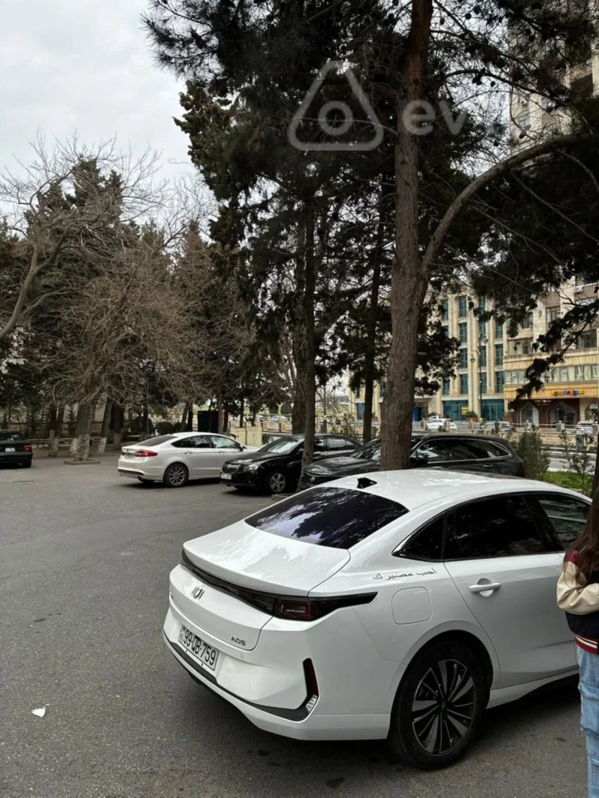 Kirayə verilir 1 otaqlı yeni tikili 42 m²