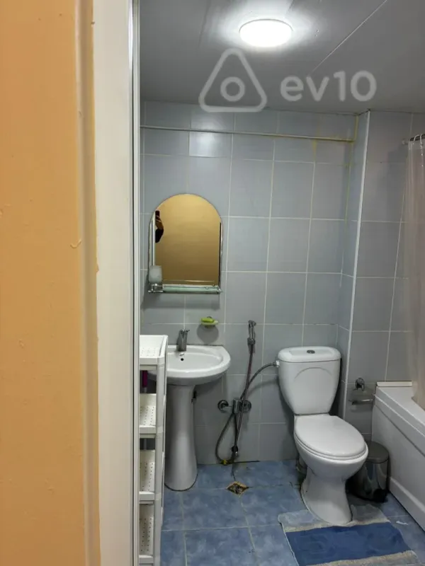 Kirayə verilir 1 otaqlı yeni tikili 42 m²