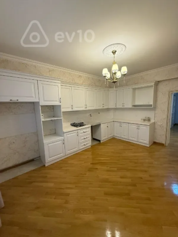 Satılır 3 otaqlı yeni tikili 137 m²