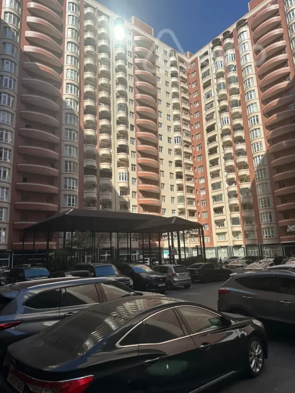 Satılır 3 otaqlı yeni tikili 137 m²