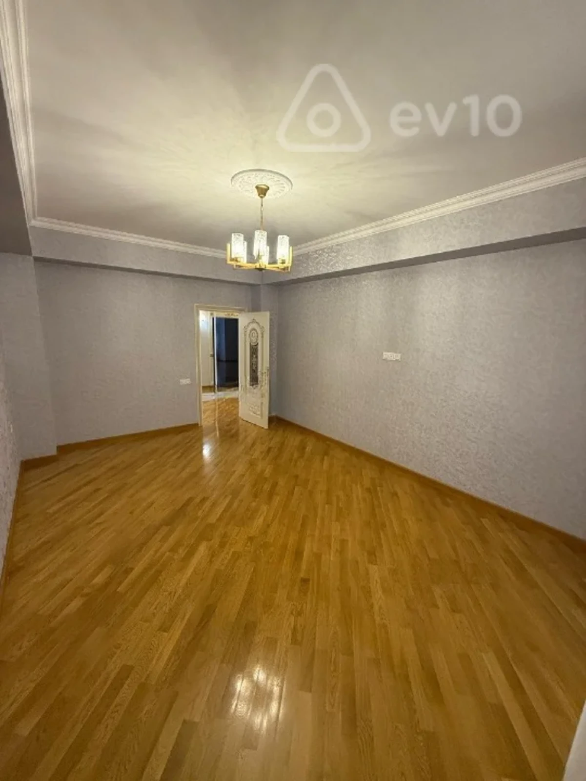 Satılır 3 otaqlı yeni tikili 137 m²
