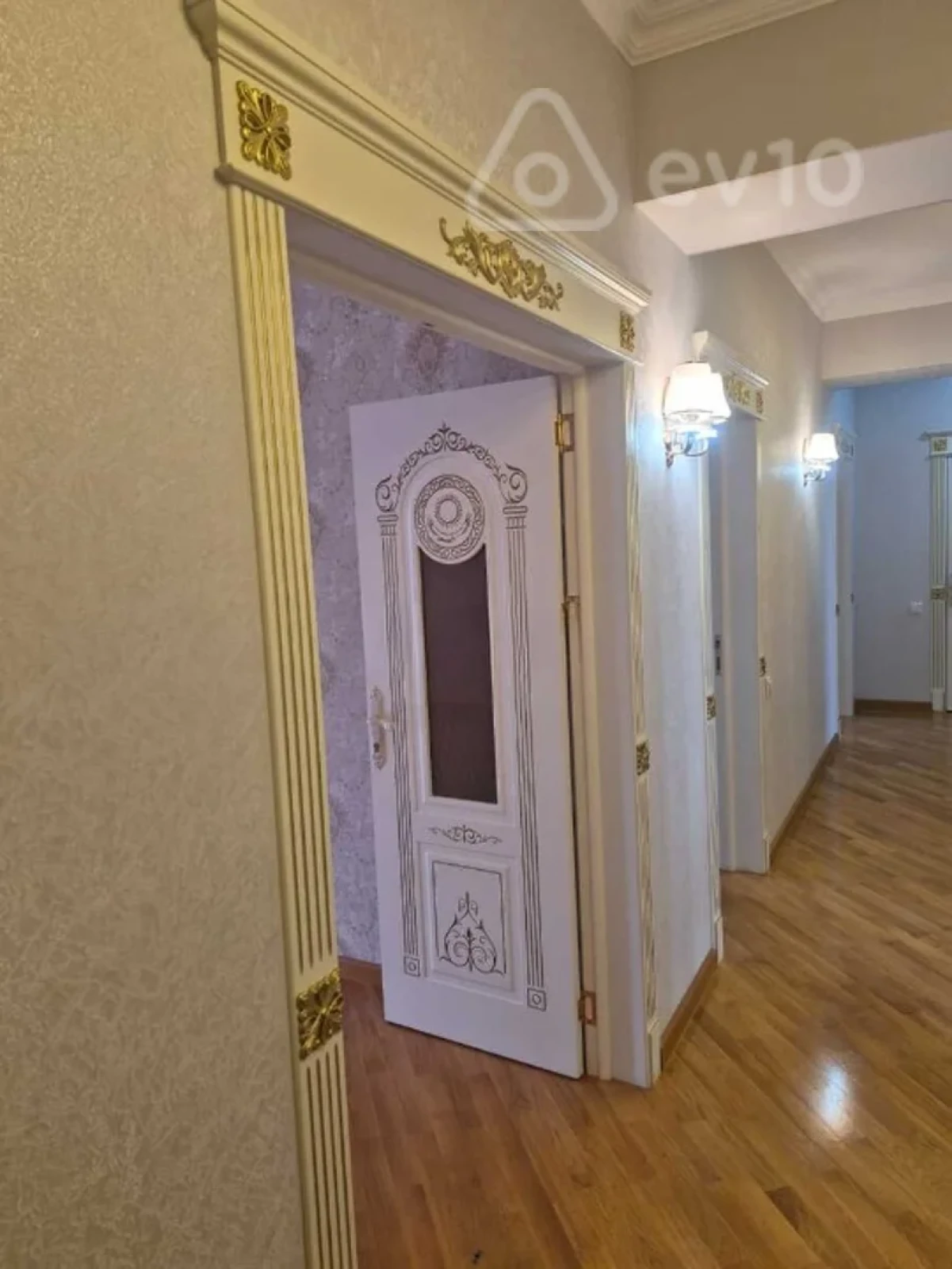Satılır 3 otaqlı yeni tikili 137 m²