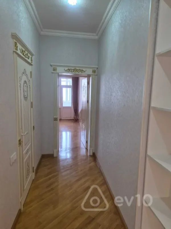 Satılır 3 otaqlı yeni tikili 137 m²