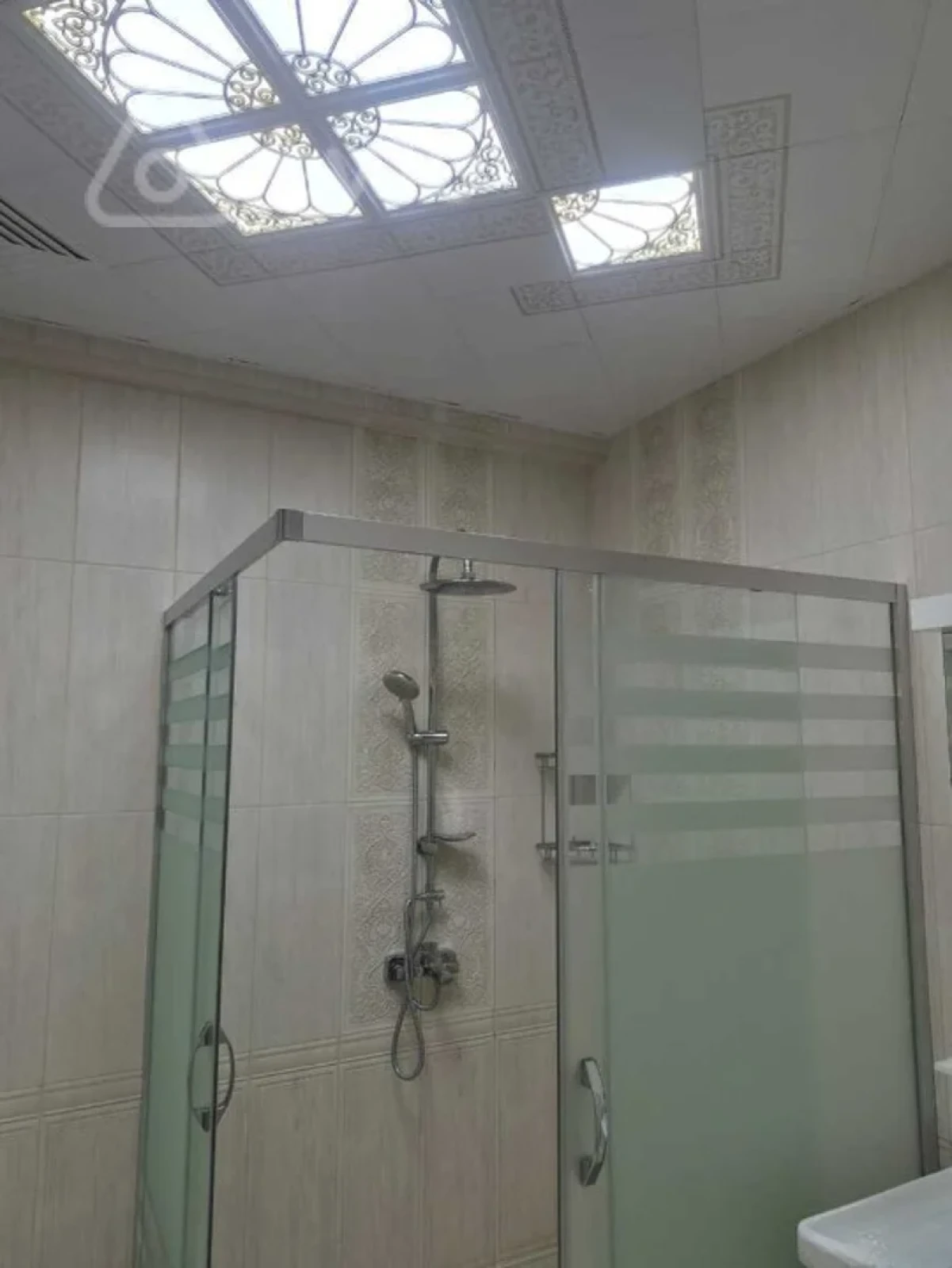 Satılır 3 otaqlı yeni tikili 137 m²
