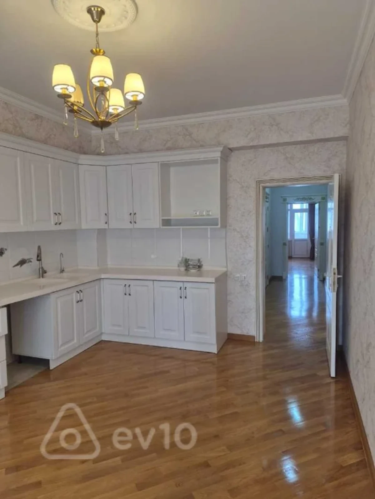 Satılır 3 otaqlı yeni tikili 137 m²