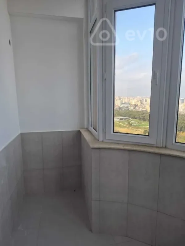 Satılır 3 otaqlı yeni tikili 137 m²