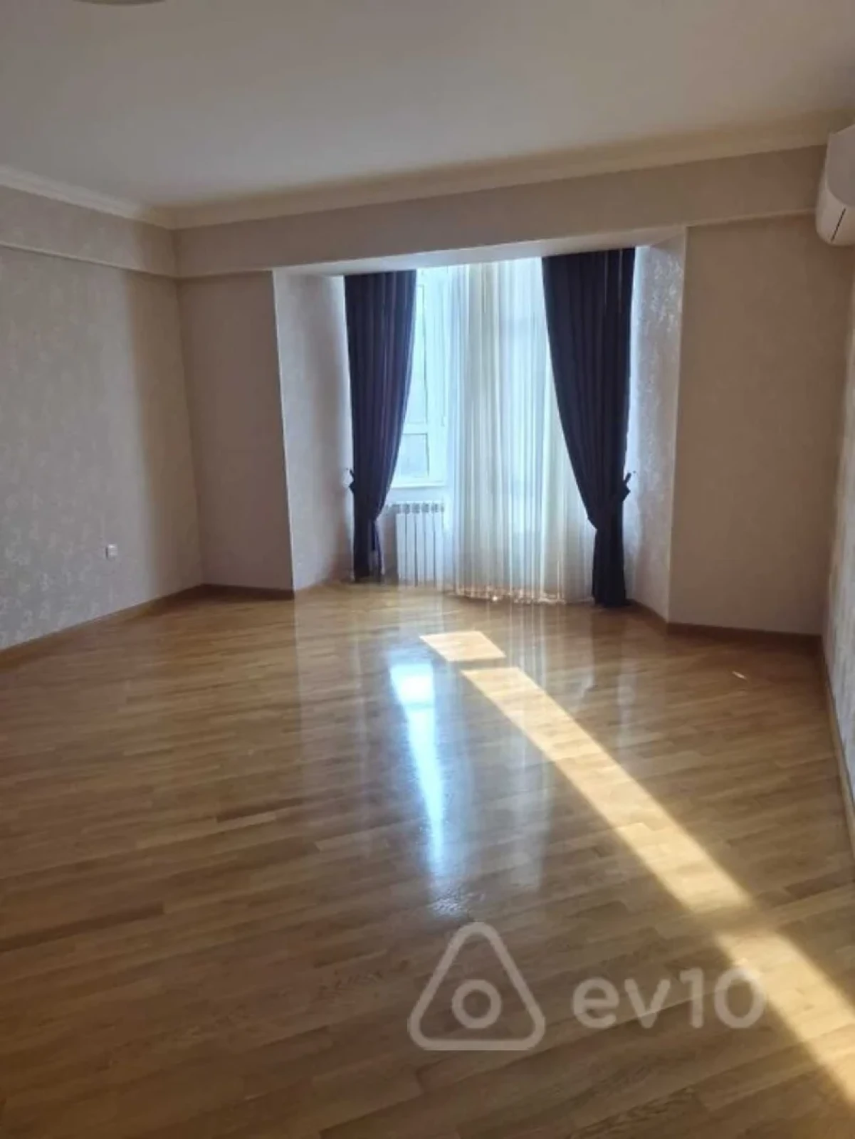 Satılır 3 otaqlı yeni tikili 137 m²