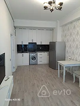 Kirayə verilir 2 otaqlı yeni tikili 70 m²