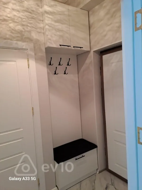 Kirayə verilir 2 otaqlı yeni tikili 70 m²