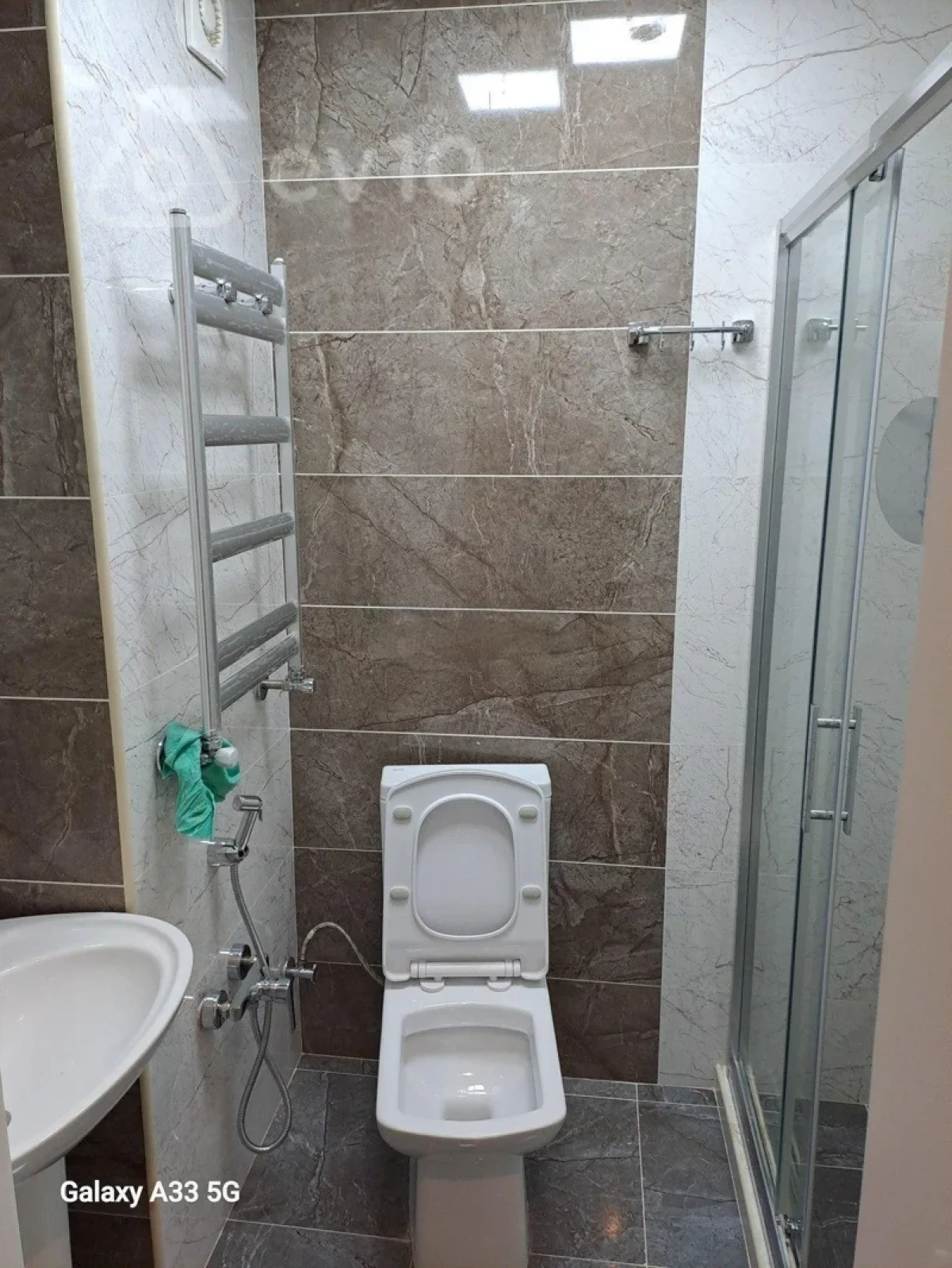 Kirayə verilir 2 otaqlı yeni tikili 70 m²