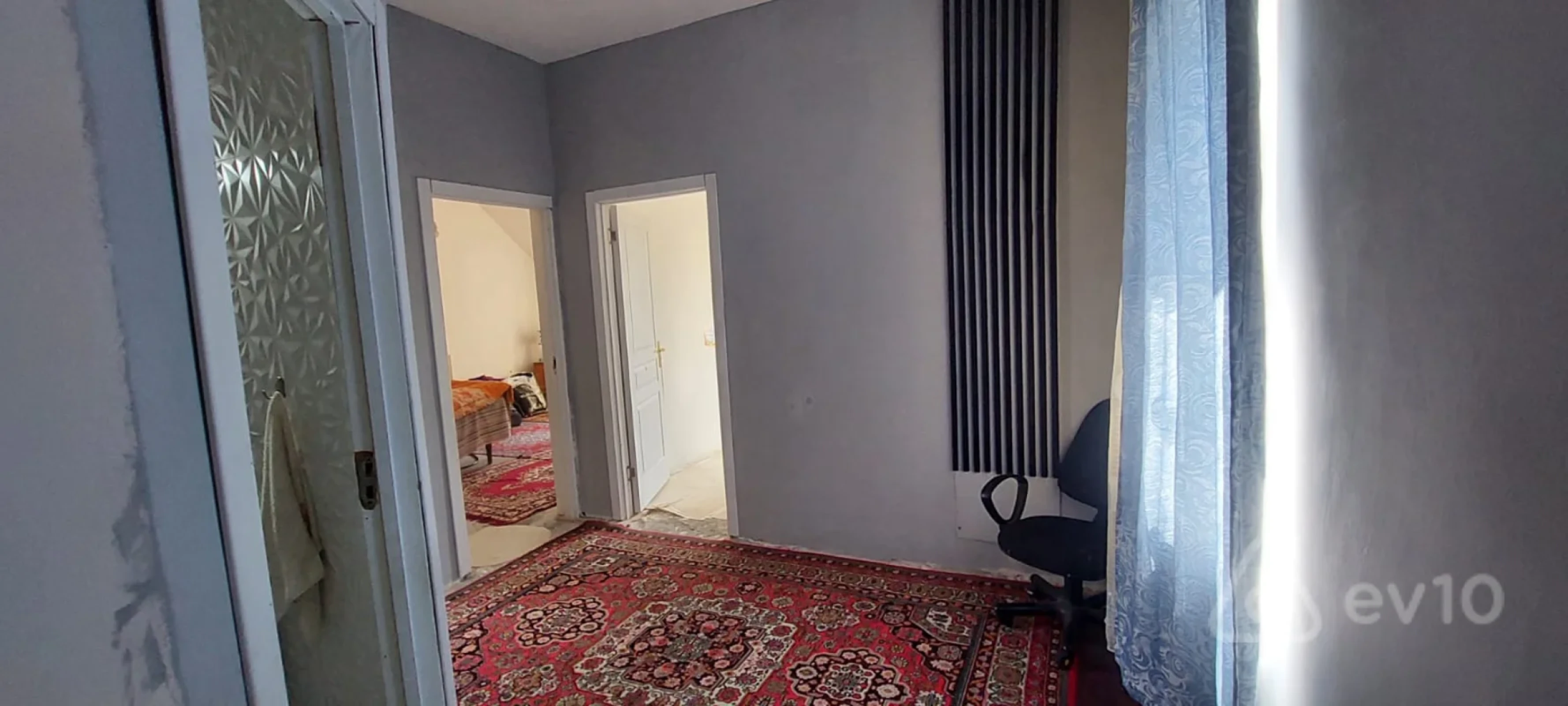 Satılır 4 otaqlı həyət evi 180 m²
