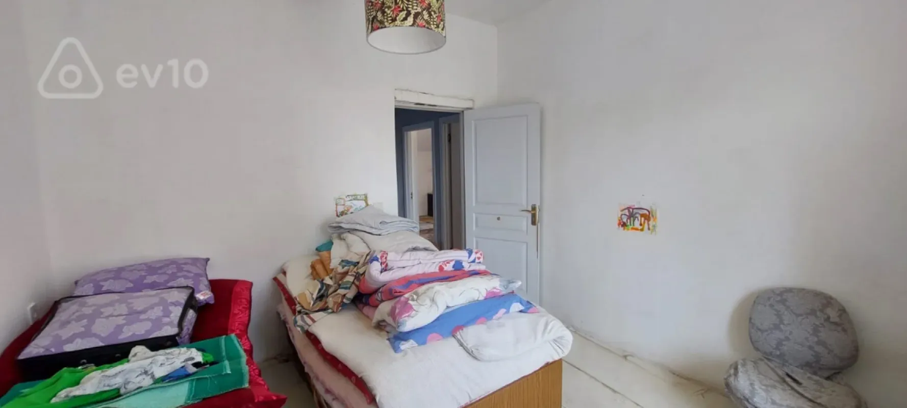 Satılır 4 otaqlı həyət evi 180 m²