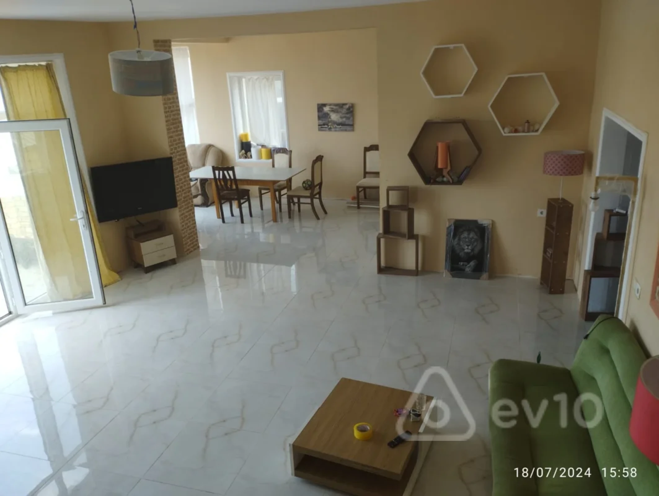 Satılır 4 otaqlı həyət evi 180 m²