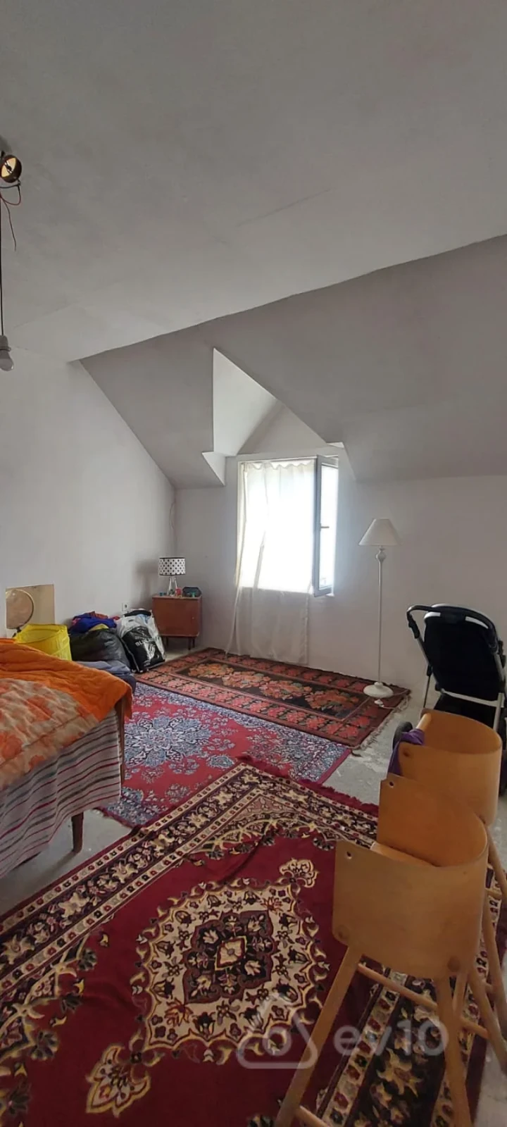 Satılır 4 otaqlı həyət evi 180 m²