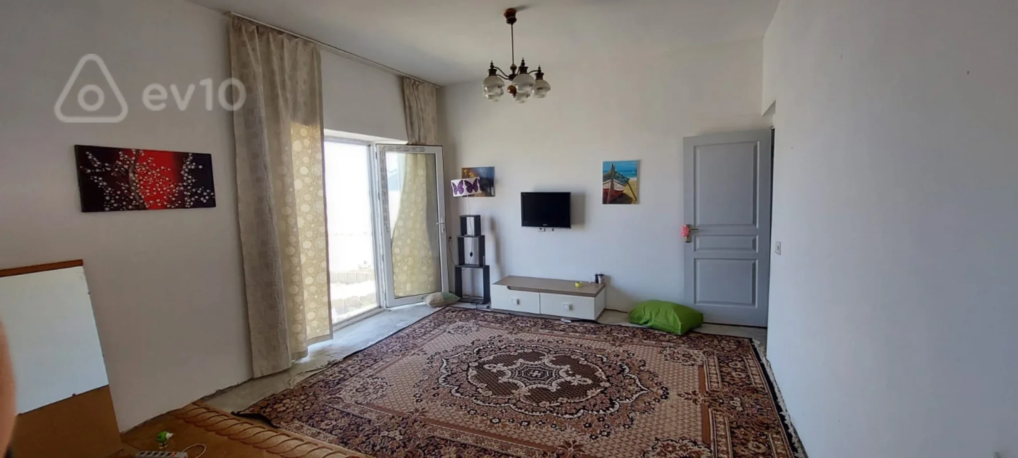 Satılır 4 otaqlı həyət evi 180 m²