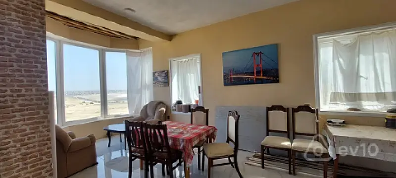 Satılır 4 otaqlı həyət evi 180 m²