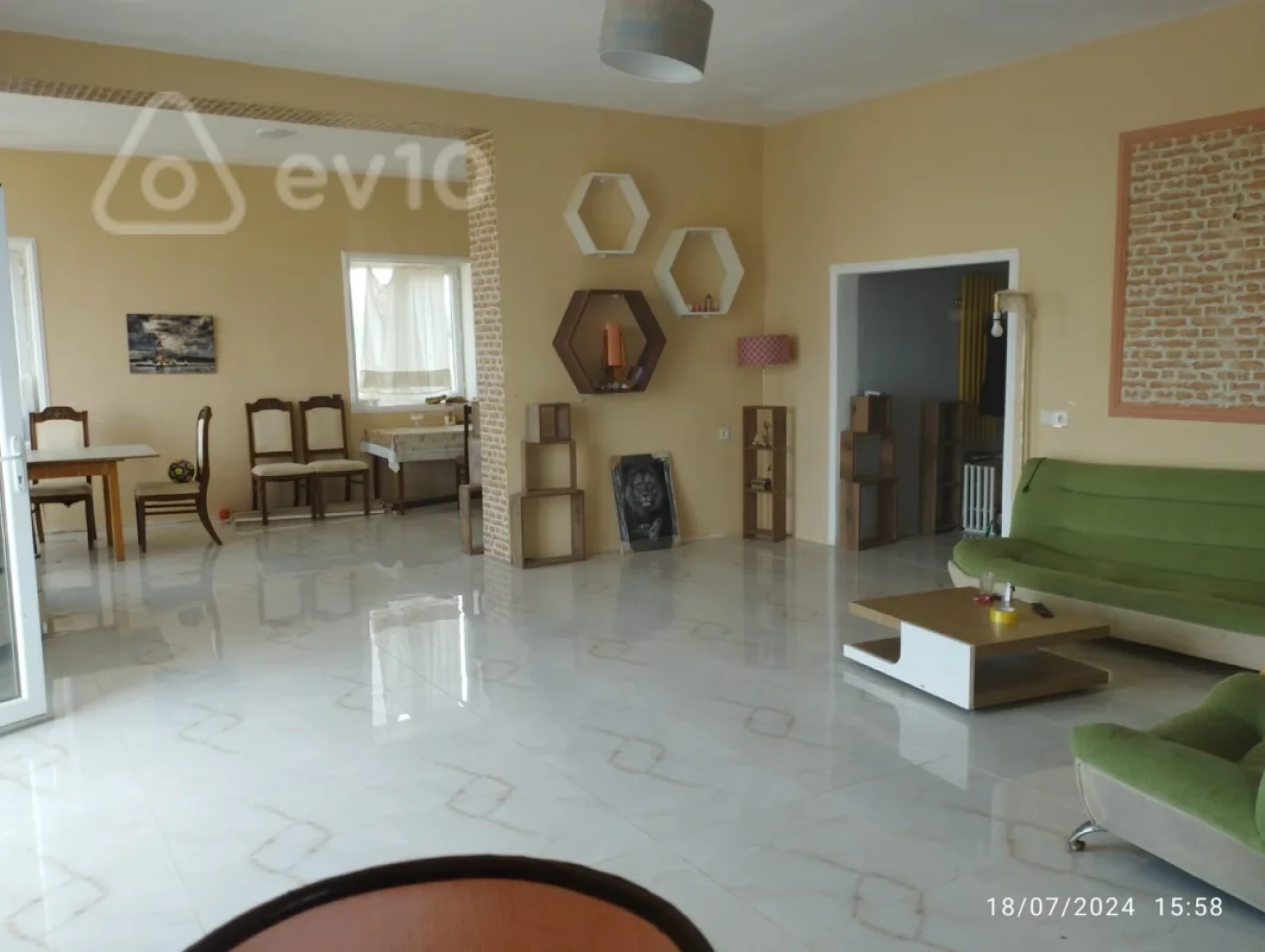 Satılır 4 otaqlı həyət evi 180 m²